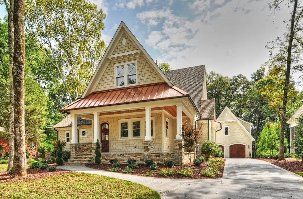 Custom home exterior by Plattner Builders